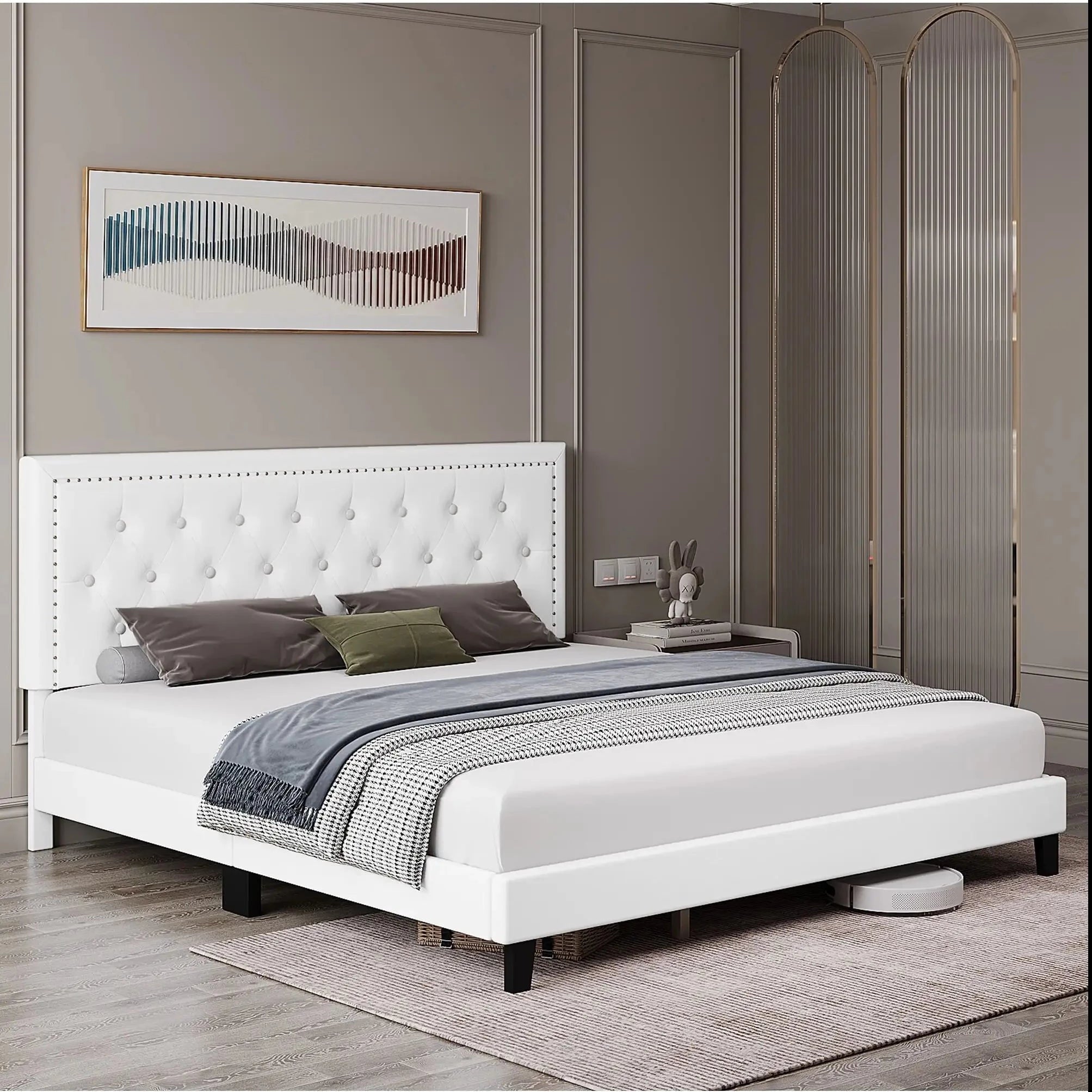 Upholstered Platform Bed with Diamond Button