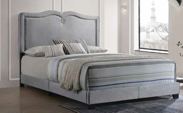 Reuben Queen Bed, Gray Velvet 26420Q