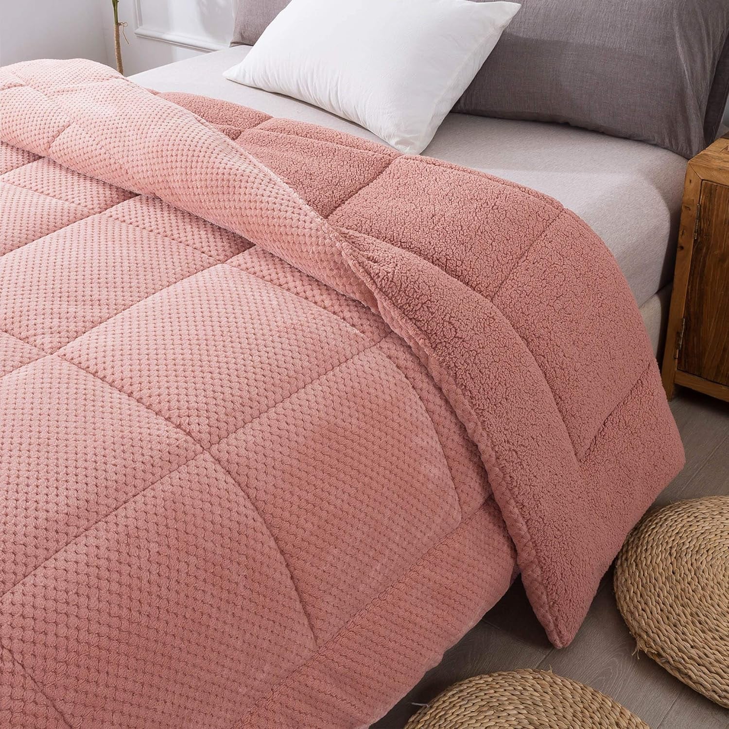 Luxury Plush Sherpa Comforter, Ultra Soft Cozy Reversible Fleece - Goose down Alternative Fill, Machine Washable Bedding, Sunset Rose, King Size